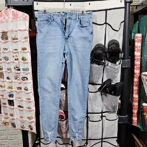 Stylish Light Blue Women's Skinny Jeans